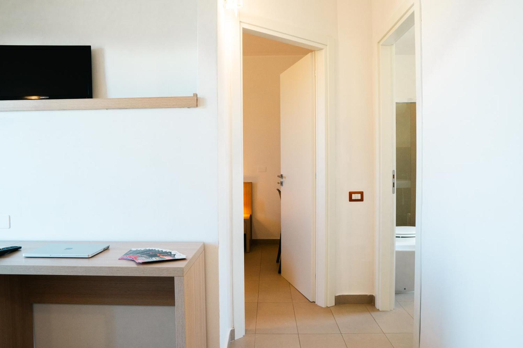 Residence Archimede ฟานูซา ภายนอก รูปภาพ